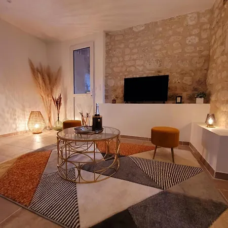 Domaine Les Chauveaux, 3 Gites, 26 Personnes, 1 Salle * Antran