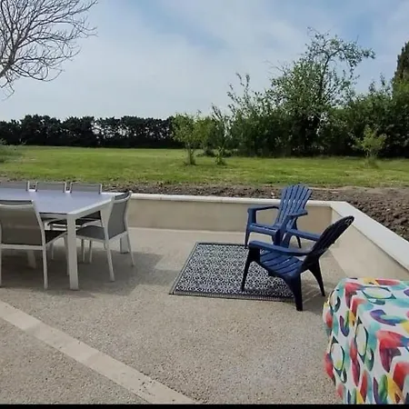 Domaine Les Chauveaux, 3 Gites, 26 Personnes, 1 Salle בית נופש