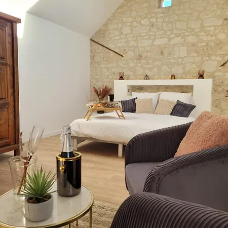 Domaine Les Chauveaux, 3 Gites, 26 Personnes, 1 Salle Semesterbostad