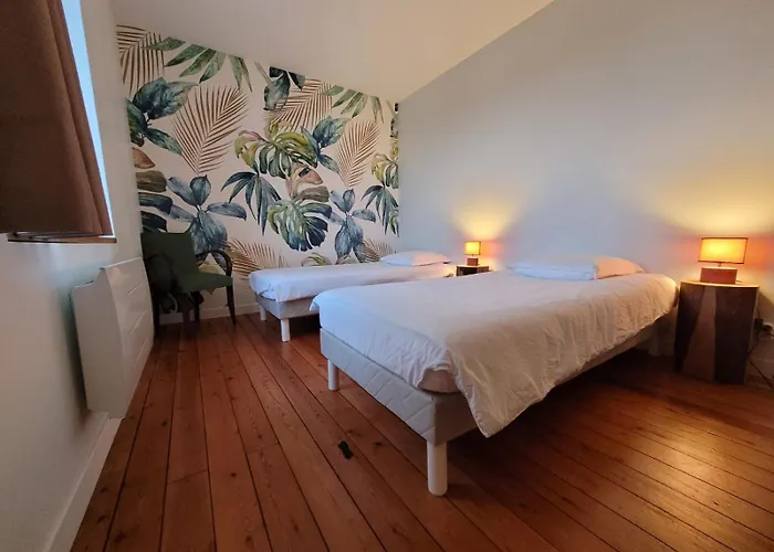 Domaine Les Chauveaux, 3 Gites, 26 Personnes, 1 Salle *