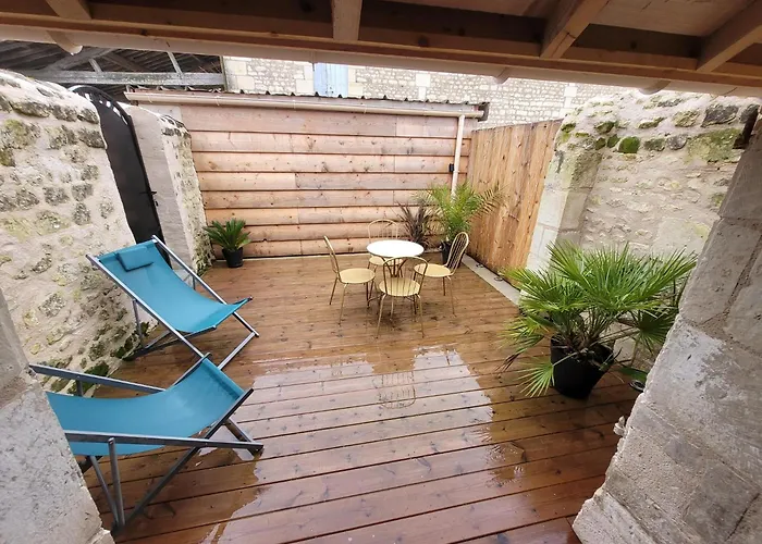 Domaine Les Chauveaux, 3 Gites, 26 Personnes, 1 Salle * Antran